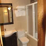 Russell Hotel&apartments Hotel