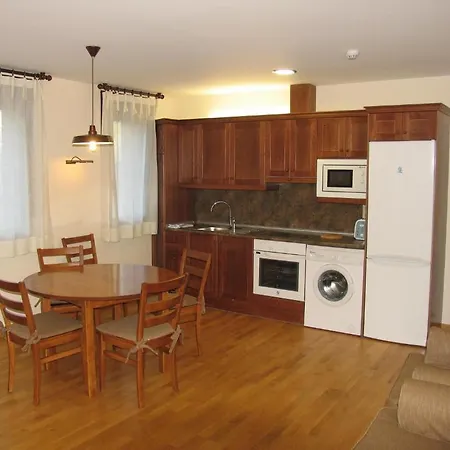 Russell Hotel&apartments *