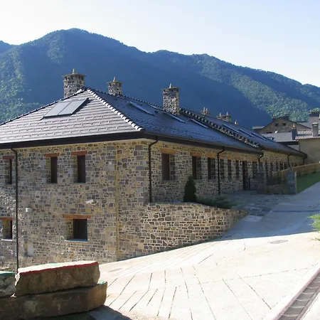 Russell Hotel&apartments Hotel Torla