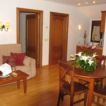 Russell Hotel&apartments