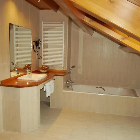 Russell Hotel&apartments Hotel Torla