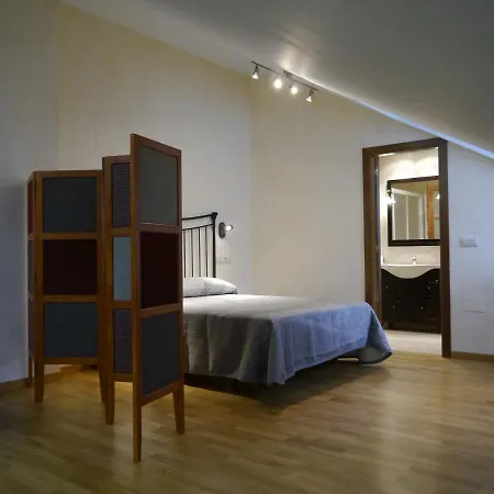 Russell Hotel&apartments 3*