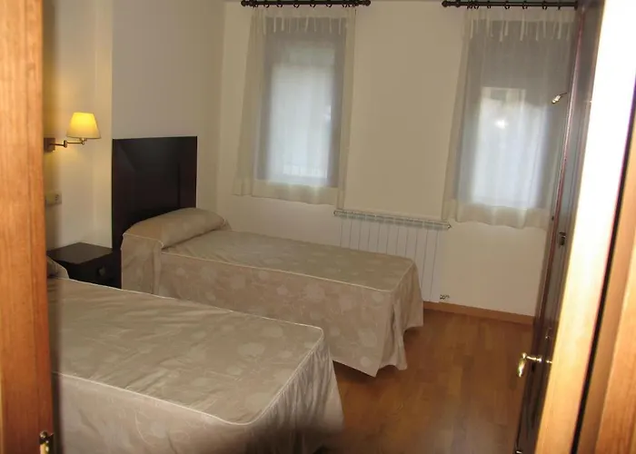 Hotell Russell Hotel&apartments