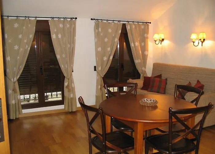 Russell Hotel&apartments 3* Torla