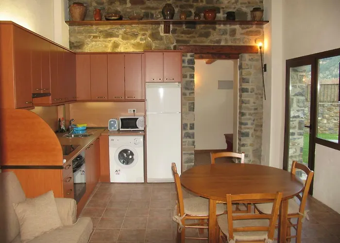 Russell Hotel&apartments Torla