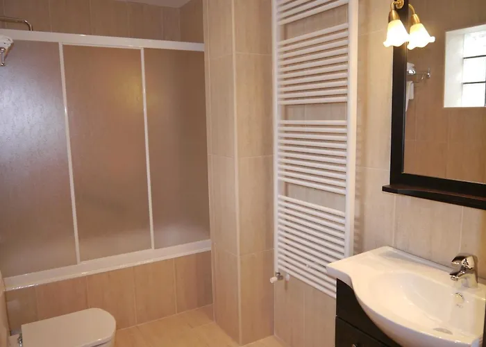 Russell Hotel&apartments Hotell